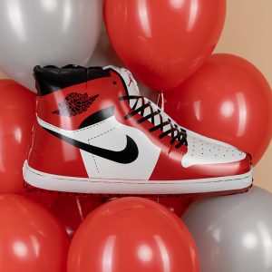 Шар фигурный, Спортивные кеды